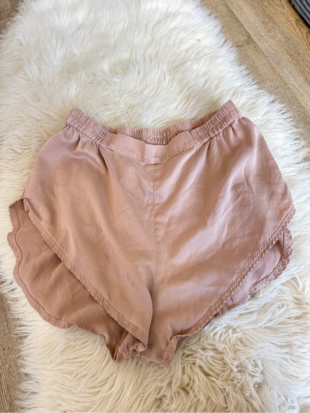 Lunya sleep silk shorts